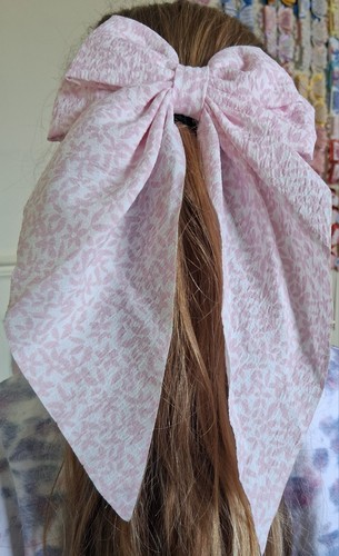 Pink ditsy floral pony - ditsy, tail