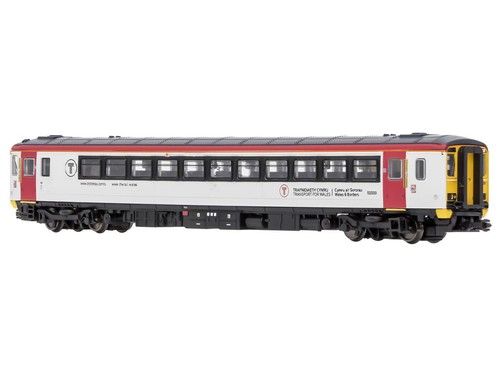 Dapol class 153 333 - dapol,
