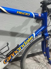 Cannondale R600 Road Bike