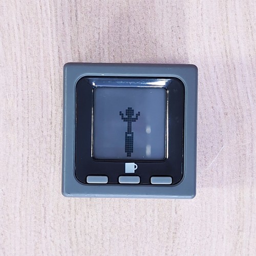 Radica cube world toner grey - radica,