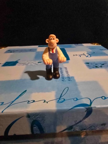 Wallace gromit figures - wallace,