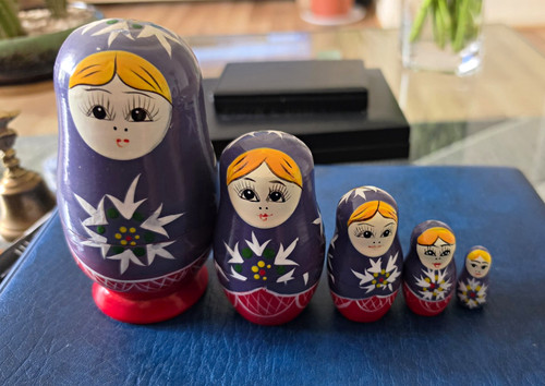 Set russian matryoshka - of, 5