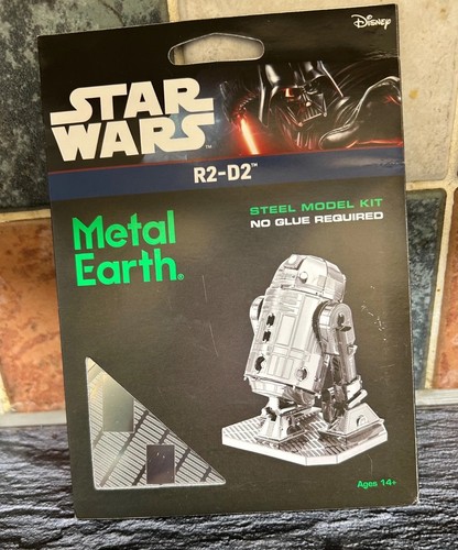 Star wars metal - earth, r2-d2