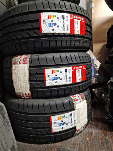 Tyres 245 r18 100wl - 45, season