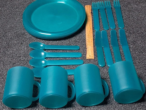 Picnic set plates mugs - picnic,