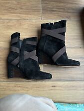 UGG Australia, Wedge Ankle