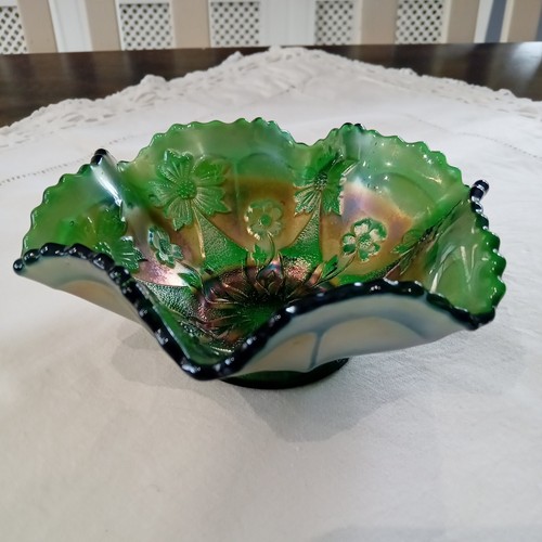 Beautiful vintage fenton - vintage, green