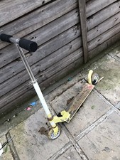 Caroma Kids 2 Wheel Scooter Age 6-14 Foldable Adjustable Lightweight Ride