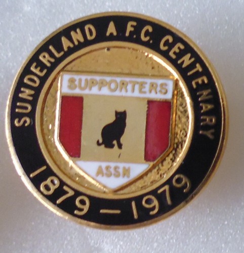 Sunderland football enamel pin - football,