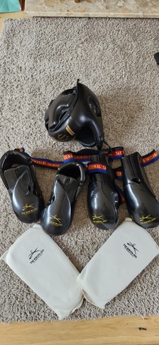 Complete tae kwon - complete, kwon-do