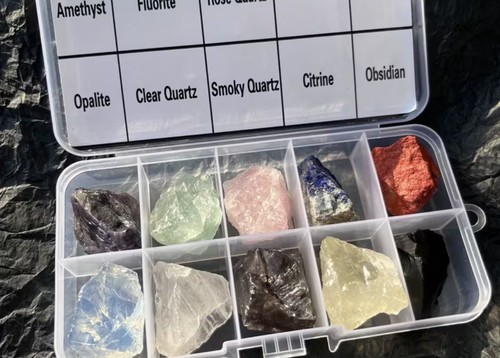 Collection rough crystal - of,