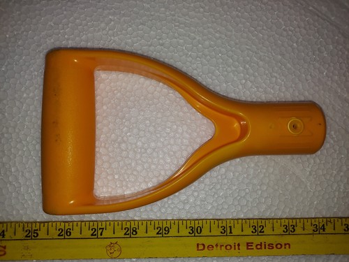 23dd49 handle yellow - d-handle,, x