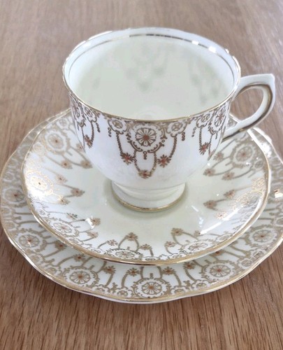 Salisbury bone china gold - bone,