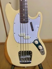 fender japan mustang mustang