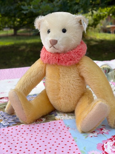 Steiff 016431 circus dolly - circus,