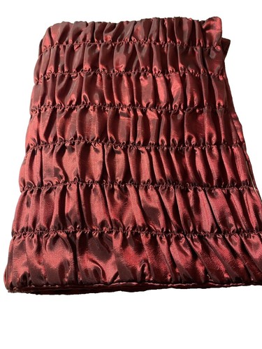 Red table runner - red,