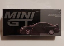 Mini GT #570 1:64  Nissan Skyline GT-R (R34) V-Spec Black Pearl Car
