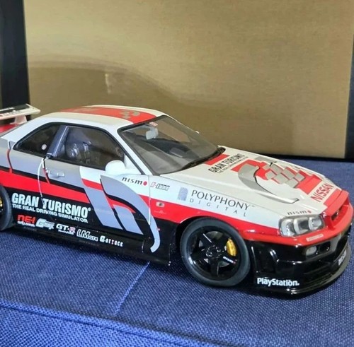 Autoart nissan skyline - 1/18,