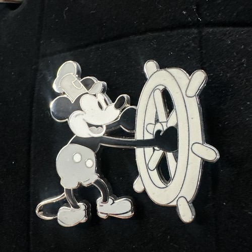 Disney pin 2008 mickey - pin,