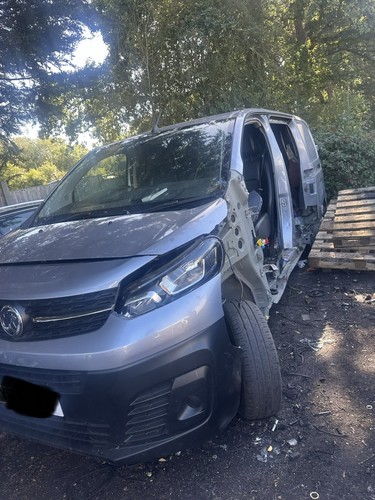 Vauxhall vivaro 2020 5 - vauxhall,
