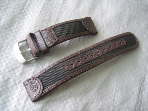 Brown vintage timex - 20,