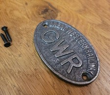 Gwr railway train - r,