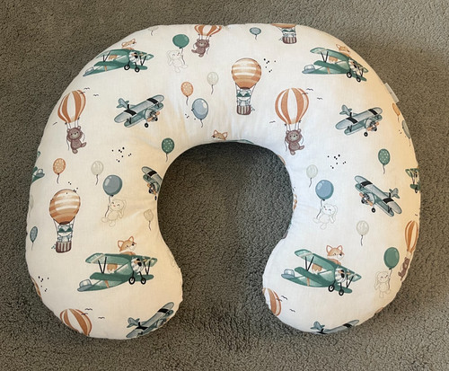 Baby feeding nursing support - feeding,