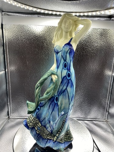 Benaya art deco lady - art,