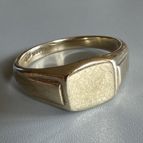 9ct yellow gold 375 gents - 9ct,