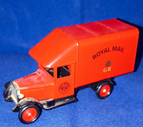 Lledo days gone royal mail - royal, gr