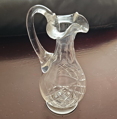 Clear cut glass - cut,
