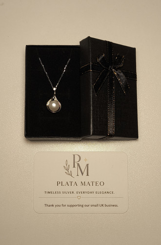 Freshwater pearl pendant - freshwater,