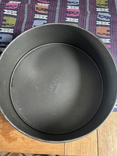 Lakeland 12 Inch/ 30cm Round Cake Tin