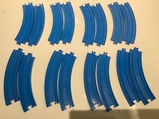 16 TOMY CURVED