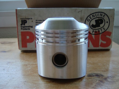 Bsa a65 std pistons - bsa,