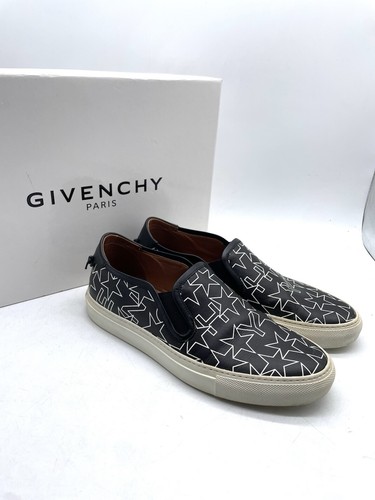 Givenchy urban street - street, stars