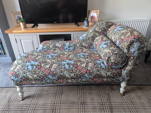 Small chaise lounge newly - chaise,