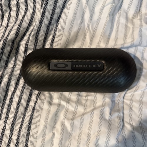 Oakley grey carbon fiber hard - ,
