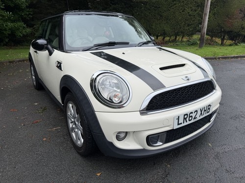 Mini cooper diesel hatchback - mini,