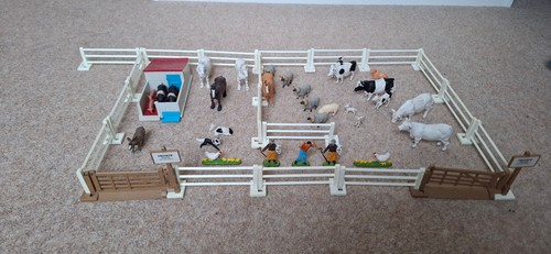 Vintage toy farm - , britains