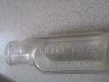 Vintage Eiffel tower lemonade