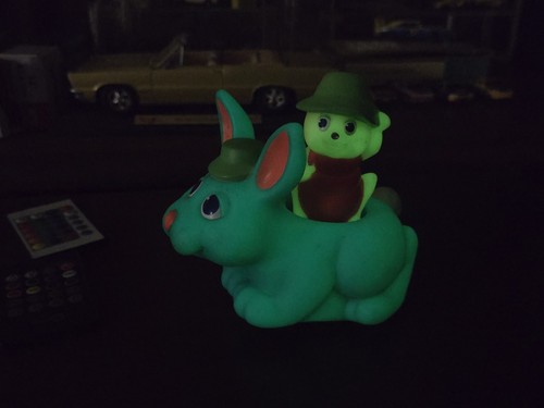 Vintage glo worm animals - worm,