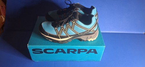 Scarpa hiking women 5 - women's, 6.5
