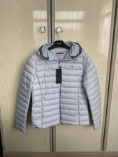 🌸 Women’s BNWT Tommy