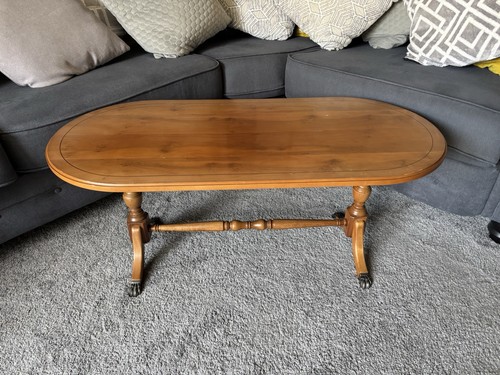 Oval mahogany pedestal coffee - mahogany,