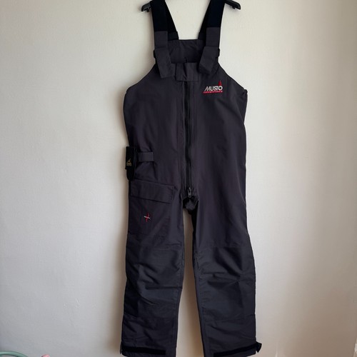 Musto performance mens sailing - musto,