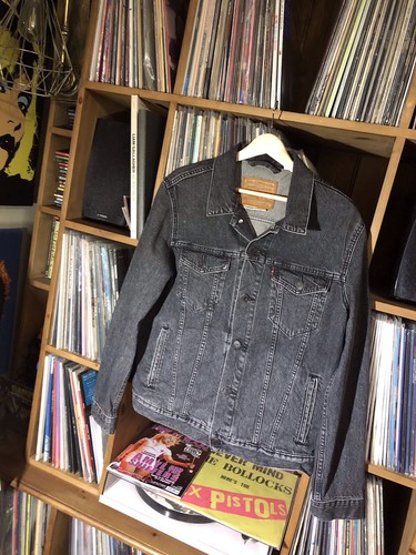 Men levi trucker jacket - ,