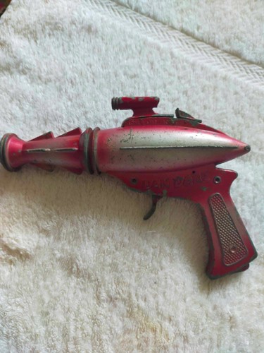 Dan dare toy - dan, blaster