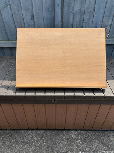 Winsor newton table top - table,