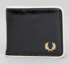 BNWT FRED PERRY AUTHENTIC